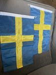 två nya svenska flaggor