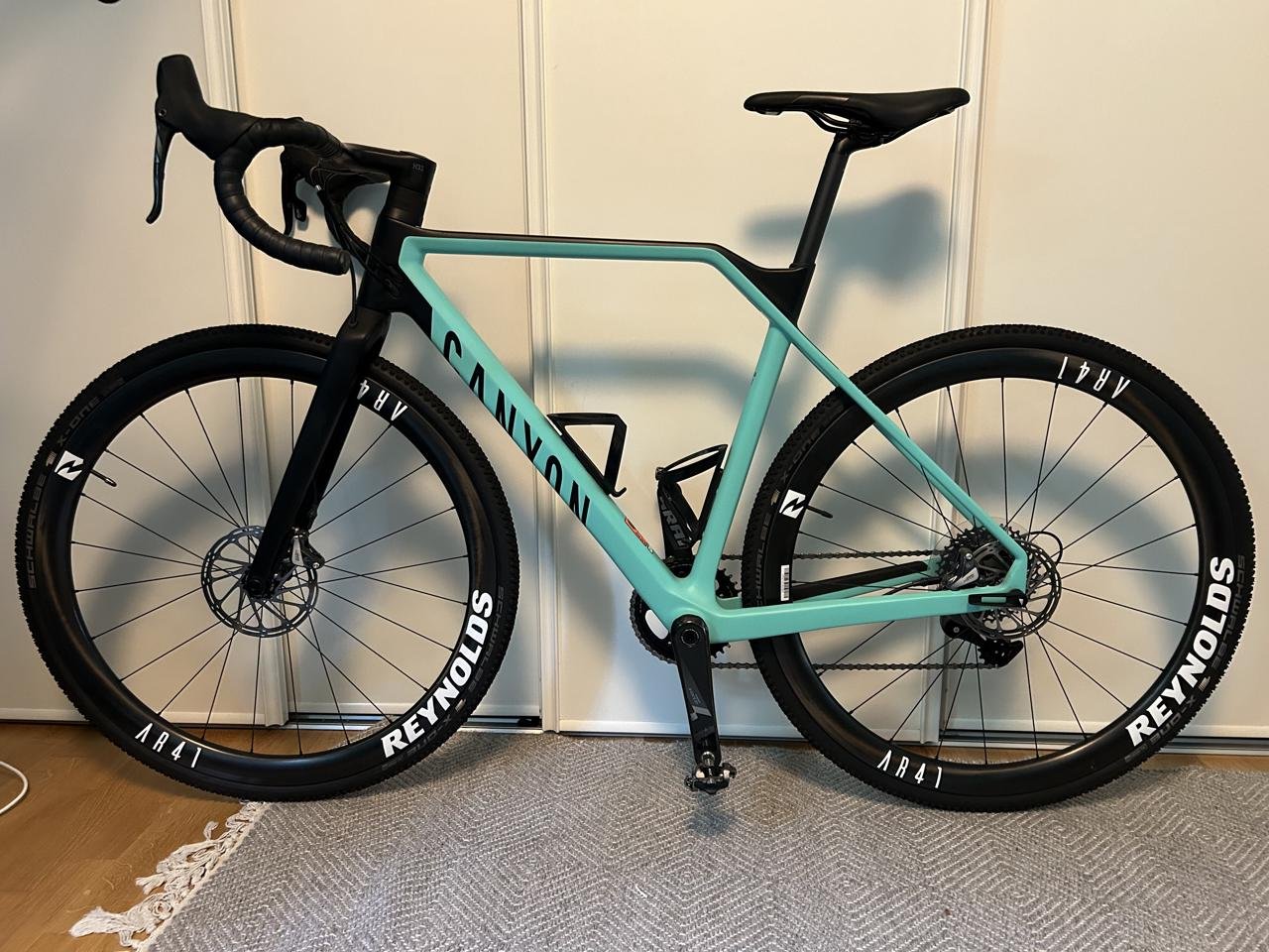 Canyon Inflite CF SL 8.0 cycl...