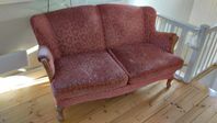 Röd äldre soffa