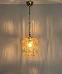 Vintage taklampa i bärnstensfärgad glas.
