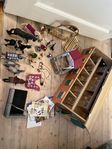 Schleich hästar med tillber och stall