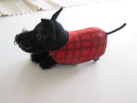 Mekanisk Hund tillverkad av Schuco. 