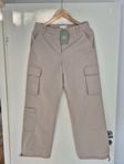 Cargobyxa i twill, H&M, oanvända 