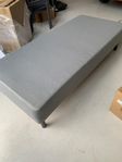 Säng 90x200
