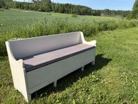 kökssoffa. ca 180 cm 