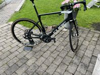 Cube Agree C62 - carbon