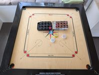 Carrom - ett biljardliknande bordsspel