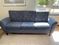Soffa Brunstad tresits