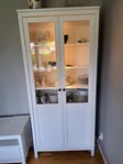 Vitrinskåp IKEA 2 st med belysning
