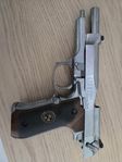airsoft pistol