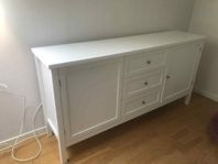 Vit skänk från Mio – 160 cm
