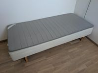 Resårbotten (säng) säljes