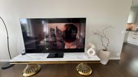 3+2+1 med soffbord och TV-bord för 10 000 kr