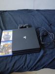 PS4 PRO med två spel & en kontroll