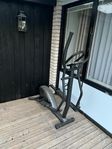 bortskänkes