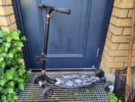 Oxelo stunstreet sparkcykel med 4 hjul