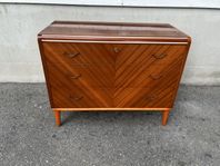 RETRO BYRÅ i mahogny 3 lådor Swedish Modern från 1940/50t