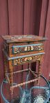litet bord/ syskrin