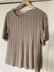 Beige jumper från Busnel i st 40
