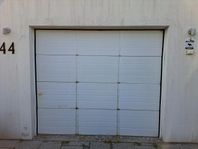 Garageprot och Motor samt kedja. 