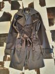 Svart trenchcoat xs ny. 500kr