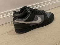 Nike dunk low ”anthracite” stl 39