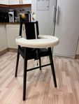 Barnstol med bricka Blåmes