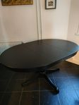Fint matbord från IKEA säljes! 