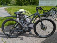 Cube Acid 27.5" mycket lite använd