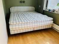 Hästen säng med bäddmadrass. (180 cm *200 cm)