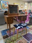 Sminkbord med spegel och pall teak retro vintage