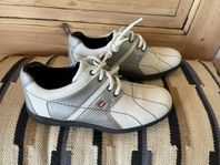 BALLY golfskor stl 38 nyskick flexitec