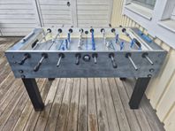 Bords-fussball för heta sommarkvällar - utan snigel på ö