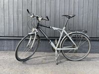 Crescent cykel 28", 24 växlar i bra skick