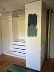 Bortskänkes IKEA Pax garderober