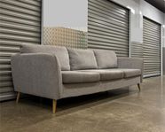 3-sits soffa County Mio i grå färg