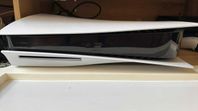 Playstation 5 (med skivläsare) + 2 kontroller – Fint skic