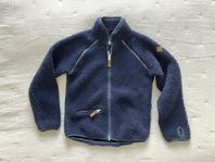 Fleece jacka, Ebbe ”Skogen”, stl 128