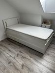 Sängstomme Songesand med resårbotten Sultan från Ikea