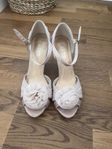 Superfina pumps 