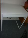 IKEA MICKE SKRIVBORD VITT