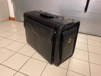 “Verktygs/ Pilotväska, nypris 2000 kr, nu 280kr.