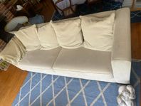 Beige soffa