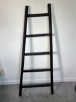 Snygg Svart Dekorativ Stege | Trä | 120cm