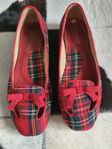 Ballerinaskor strl 36. 100kr 