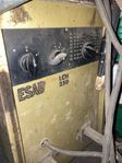 Svets ESAB LCH 250 inkl blandat med svetspinnar ca 40-50 kg