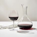 Säljes - Fyra glaskaraffer och 21 ölglas!