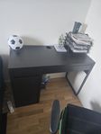 skrivbord 