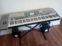 Yamaha 9000 Keyboard