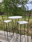 cafeset bord och stolar
